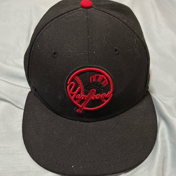 New Era - New York Yankees - fitted size 7 1/2 - Picture 1 of 5